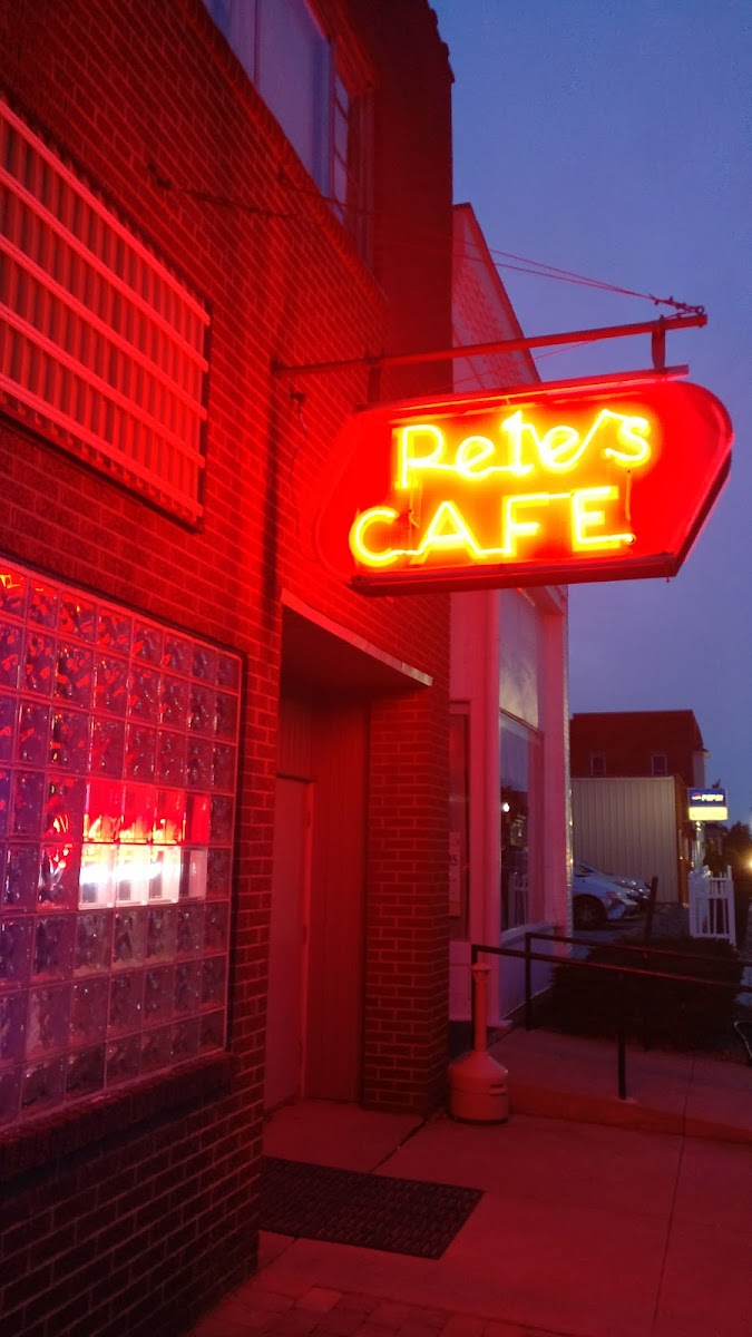 Pete's Cafe